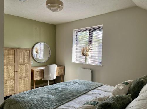 Little Olive - Beautiful 1 Bed House with Garden