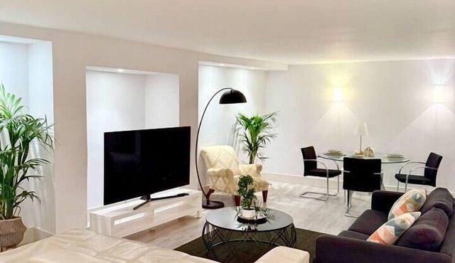 Live like a local, Live like a local in the Heart of Kensington