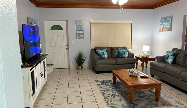 Located in the quiet neighborhood of Little Orchard in Marsh Harbour. 2bed 2bath