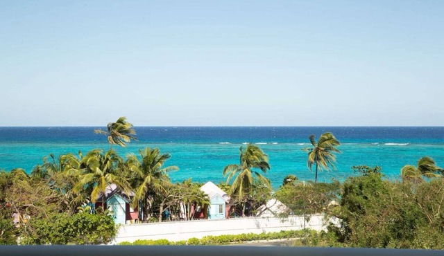 Location , Location, Best location ! OCEAN view