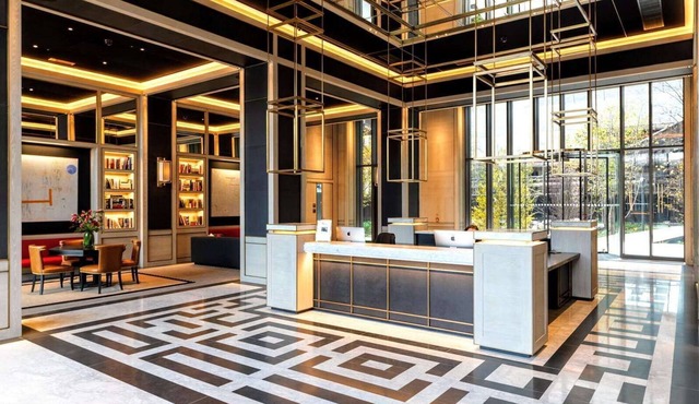 Londwell - Stunning Designer Penthouse, US Embassy