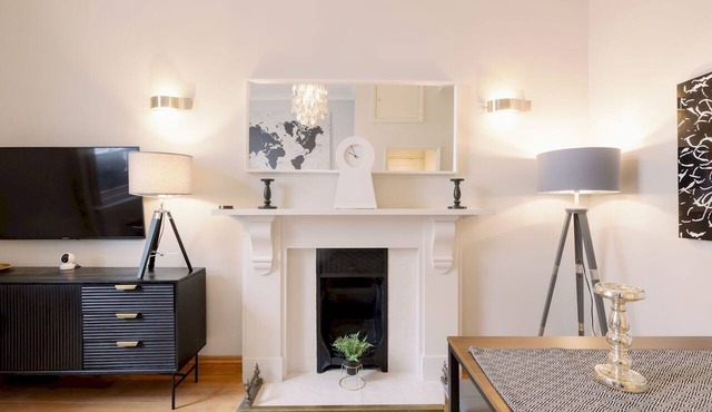 Lovely 2-bedroom flat in Pimlico w/outdoor patio - Pass the Keys