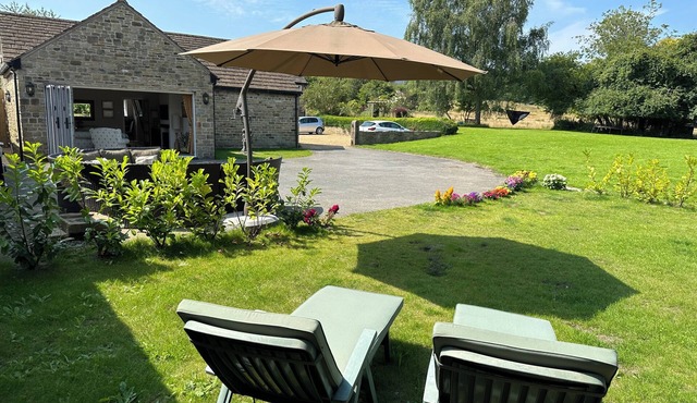 Lovely 5* country cottage in Dalton/Parbold. Pet friendly. Private location.