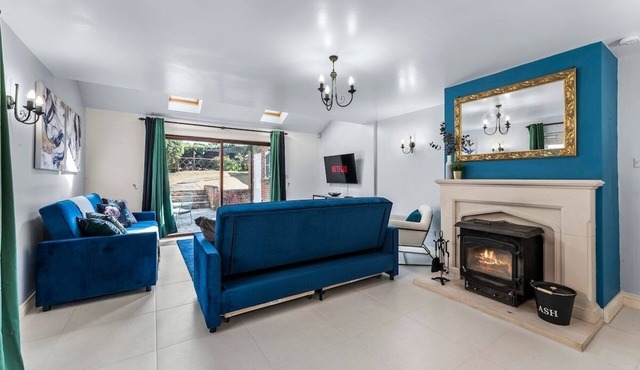 Lovely Large Cottage in The Oxfordshire Cotswolds