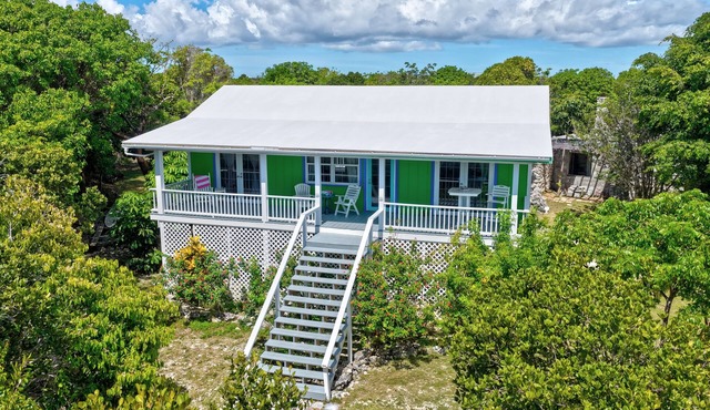 Lubbers Quarters Cay- An Island get a way with Golf cart and Boat slip!