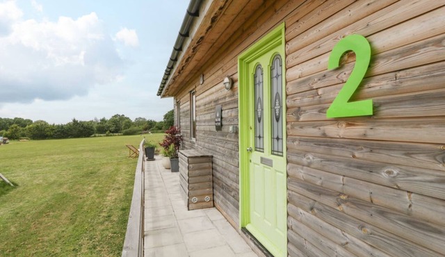 Lulu Logs, Congresbury
