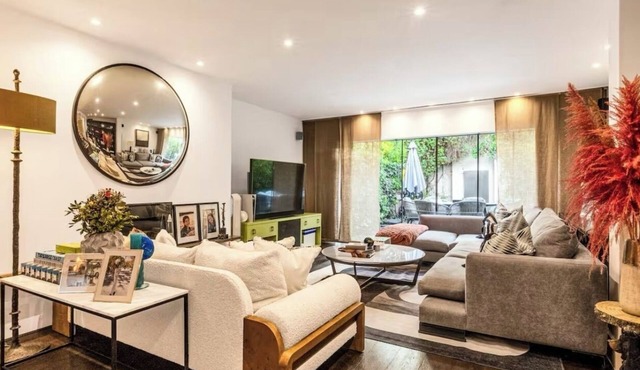 Luxe Harrods Townhouse | Knightsbridge