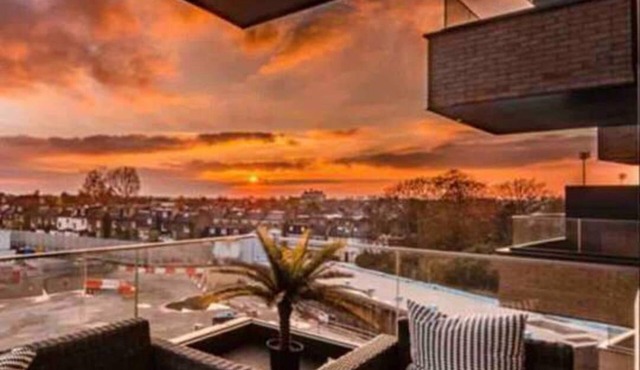 Luxury 1 bed in Soho House Building w Pool, gym