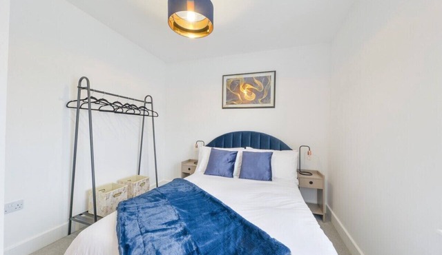 Luxury 1 Bed with Free Parking