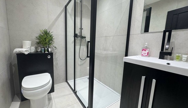 Luxury 2 Bed/Free Parking