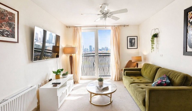 Luxury 2-bed Penthouse in Chelsea -Stay 4, 15mins walk to Victoria Station!