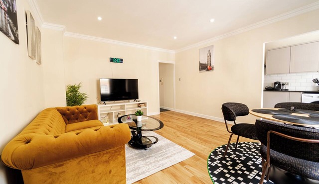 Luxury 2-Bedroom Apartment on Iconic Baker Street | Central London