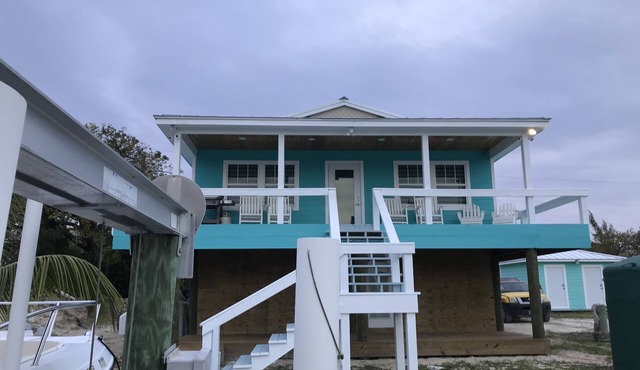 Luxury 4 bedroom 4 bath brand new house with dock included sleeps 8