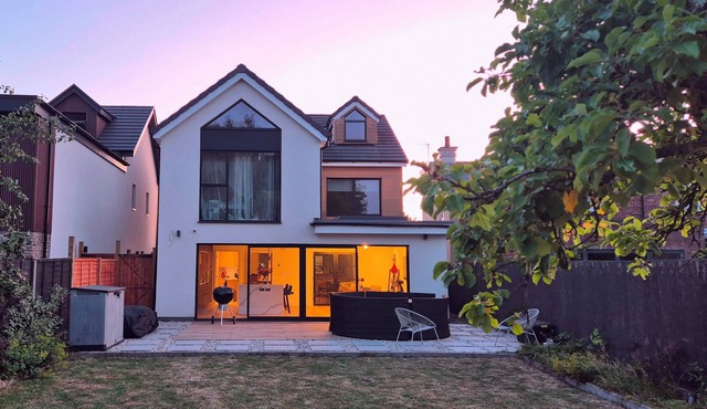 Luxury 5 Bed with Super King 4 poster nr Bicester
