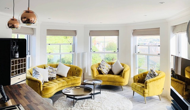 Luxury apartment with balcony, views across Purbeck hills and sea