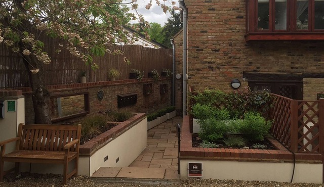 Luxury aprtments at Harpenden House family friendly & right in the Town Centre