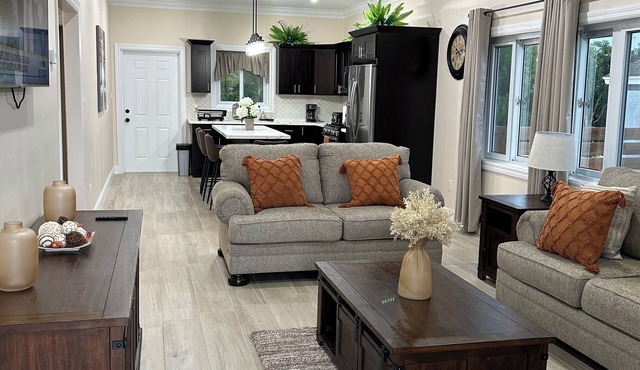 Luxury Exuma 2bdrm Apartment #1 - Beach access