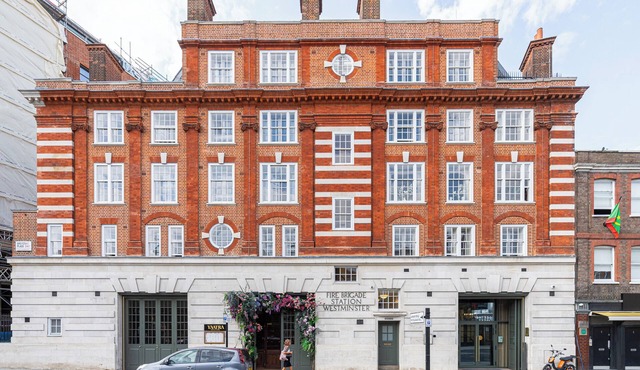 Luxury flats near Big Ben and London Eye