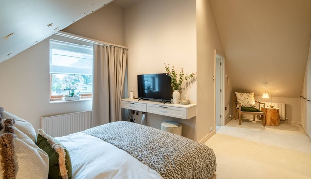 Luxury Golf House near Royal Birkdale (The Open) | Hot Tub | Sleeps 12+