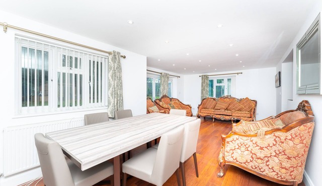 Luxury home in Gerrards Cross