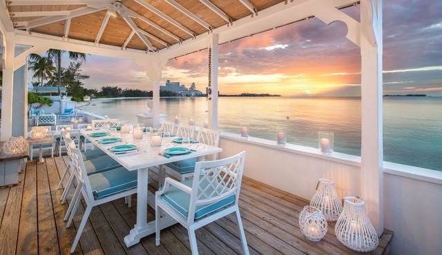 LUXURY HOUSE WITH PRIVATE BEACH
