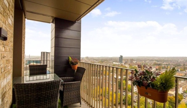 LUXURY PENTHOUSE APARTMENT*
