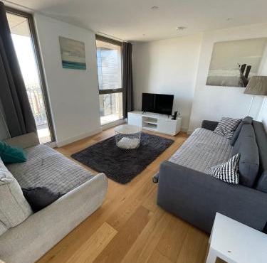 LUXURY SERVICED APARTMENT*