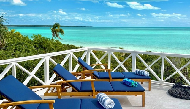 Luxury Simplicity On The Beach, Little Exuma. Brand new, 2 bedrooms.