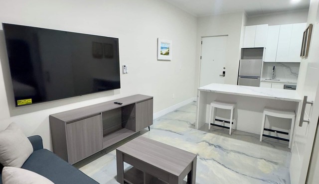 Luxury Suite - Near Airport, Fine Dining & Beaches in Nassau