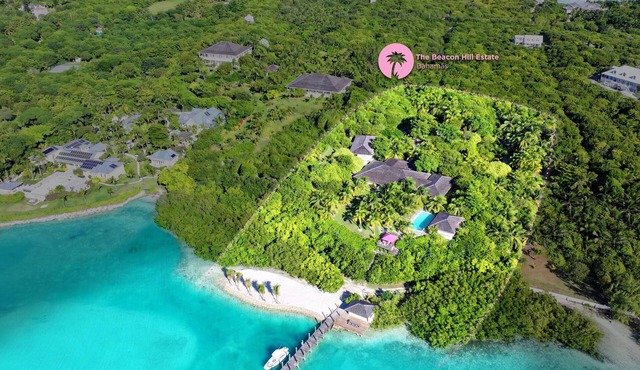 Luxury Waterfront Estate, Dock, Chef Gazebo Pool House, Boat and Captain