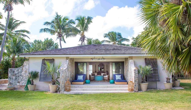 Mainbrace. A Three Bedroom, Two Bath Home Just Steps From The Beach!