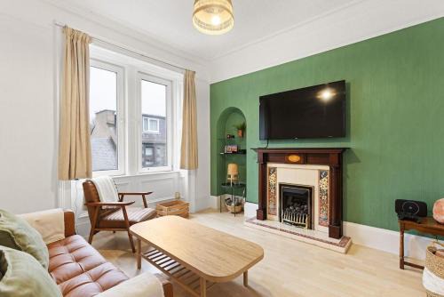 Maisonette Hideout with free street parking