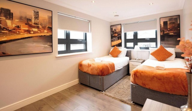 Malthouse Court - Premium 2-Twin Beds, 2-Bath