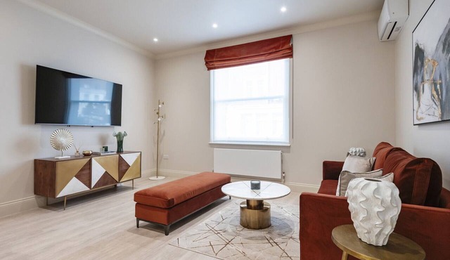 Marble Arch Suite 1-Hosted by Sweetstay