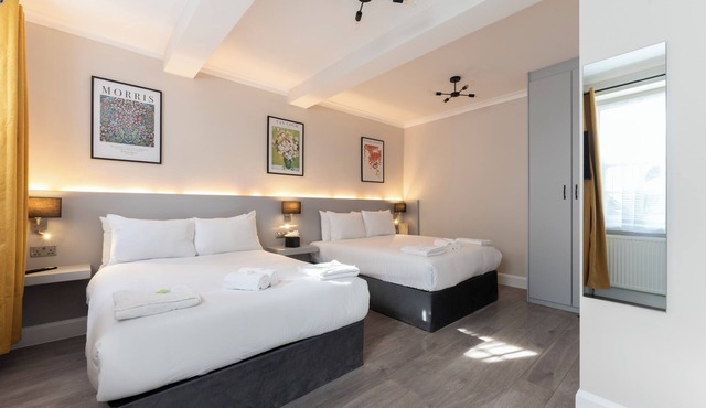 MARINA HOTEL LONDON