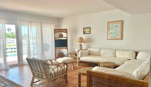 Marina Townhouse #12 with Boat Slip Included! RO water, Fast WIFI