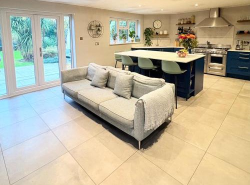 Marlow Family Retreat, Short Stroll into Town