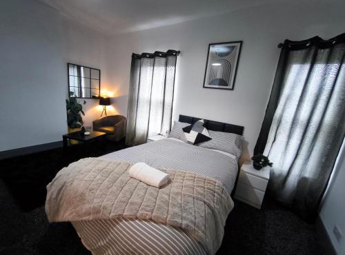 Mayple TF5 Single Room with Private Bathroom