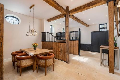 Merlins stables-country retreat - Pass the Keys