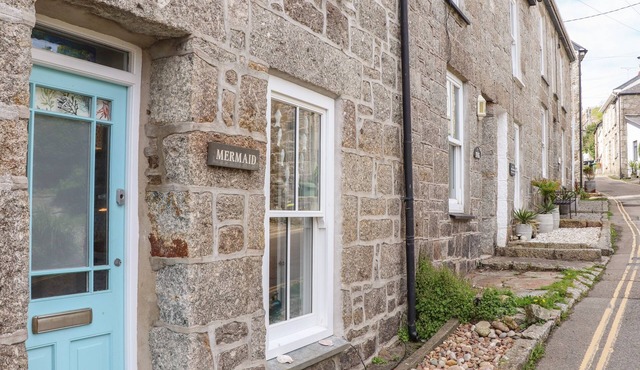 MERMAID COTTAGE, family friendly, with open fire in Mousehole