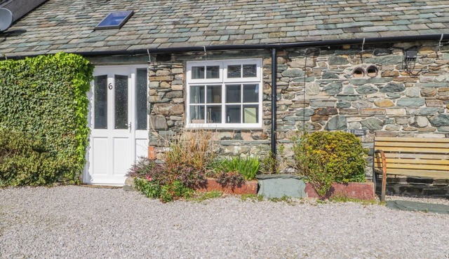 MEWS COTTAGE 6, pet friendly, country holiday cottage in Braithwaite