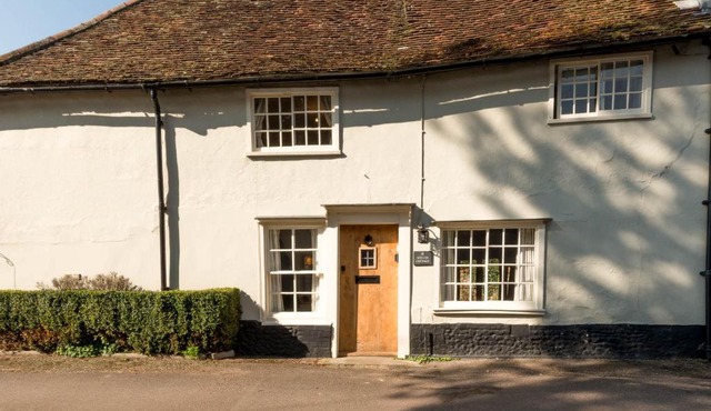 Miller Cottage a luxury 1550's cottage in the Historic centre of Saffron Walden