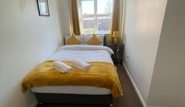 Miller House in Great location - Sleeps 14! Perfect for contractors