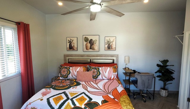 Modern and Secluded in Bailey Town with AC and fast internet