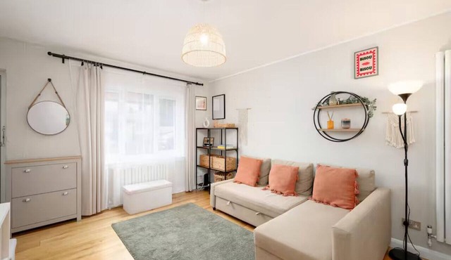 Modern Family House | Sleeps 5 | Free Parking - Pass the Keys