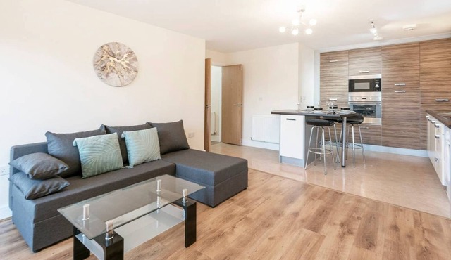 Modern Maidenhead Apartment