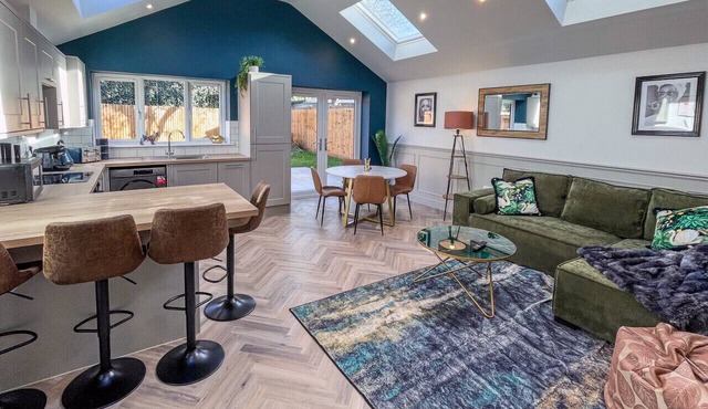 Modern New-Build 1 Bed House Near Science Parks