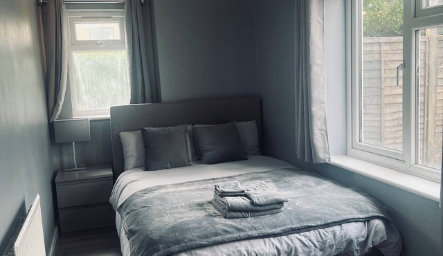 Modern Oxford Retreat - Free parking