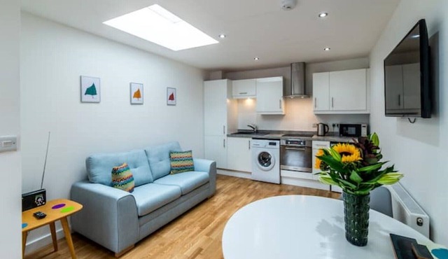 Modern, Stylish 1 Bedroomed Apartment