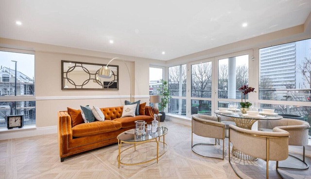 Modern Stylish 2Bd & Balcony in the heart of Chiswick